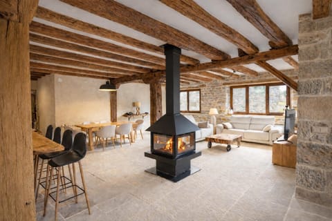 Living room, Dining area, fireplace