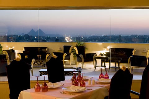 Restaurant/places to eat, View (from property/room)