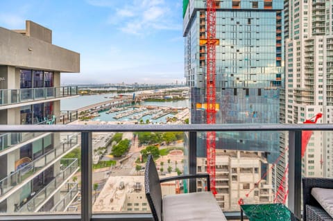 View (from property/room), City view