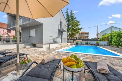 Pool view, Swimming pool