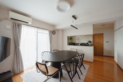 Living room, air conditioner