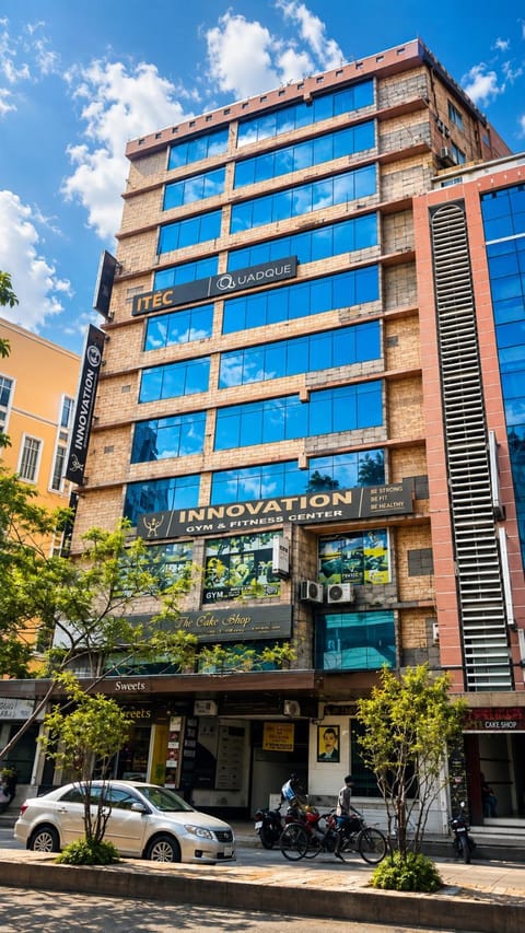 Property building, Day, City view, Location