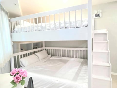 Photo of the whole room, Bedroom, bunk bed