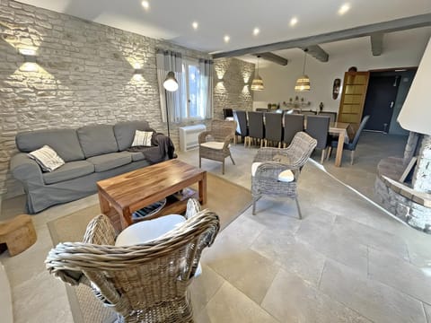 Property building, Living room