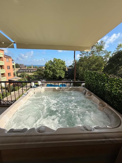 Day, Hot Tub, Pool view, Swimming pool