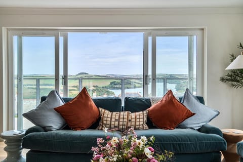 Natural landscape, View (from property/room), Living room, Seating area