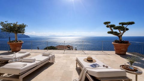 Patio, Day, Natural landscape, Solarium, View (from property/room), Balcony/Terrace, Living room, Seating area, Mountain view, Sea view, sunbed