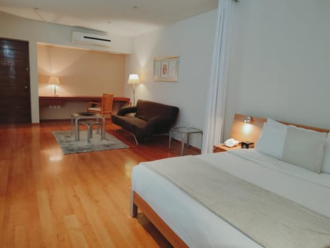 Bed, Living room, Photo of the whole room