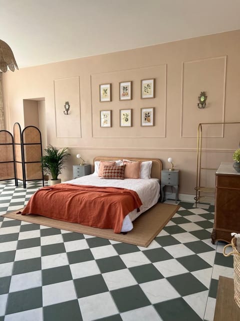 Bed, Bedroom