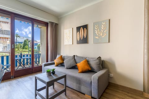 Balcony/Terrace, Living room