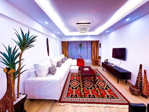 Communal lounge/ TV room, TV and multimedia, Living room, Seating area, Evening entertainment