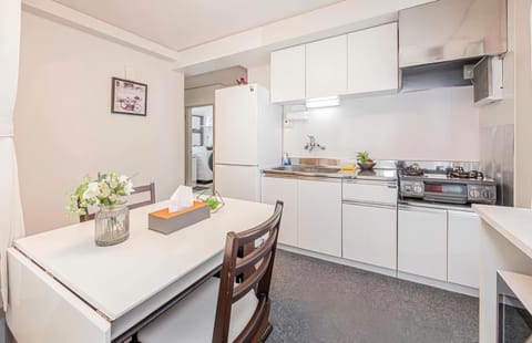 Property building, Kitchen or kitchenette, Dining area, stove