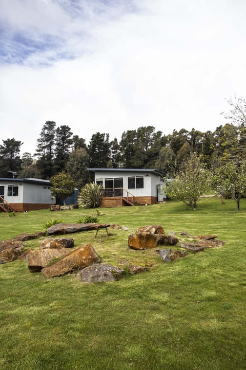 Little Norfolk Bay Events and Chalets Apartment in Taranna