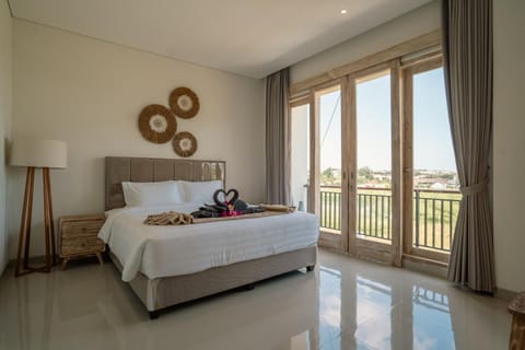 Bed, View (from property/room), Balcony/Terrace, Bedroom, towels