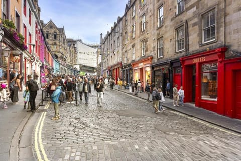 City view, Street view