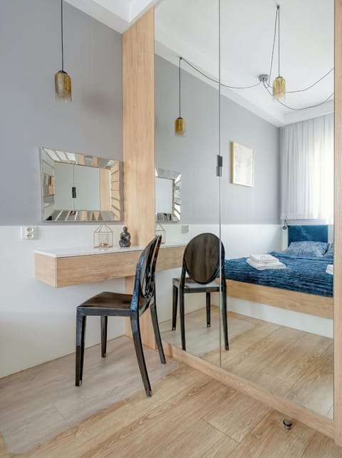Bed, Kitchen or kitchenette, Living room, Photo of the whole room, Seating area, Dining area, Bedroom