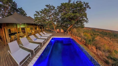 Natural landscape, Balcony/Terrace, Mountain view, Pool view, Swimming pool, Swimming pool, sunbed