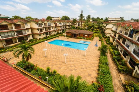 Property building, Pool view, Swimming pool