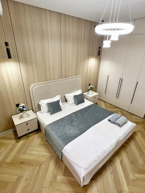 Bed, Photo of the whole room, Bedroom, towels, wardrobe
