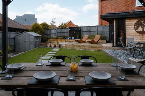 Patio, Garden, Living room, Garden view