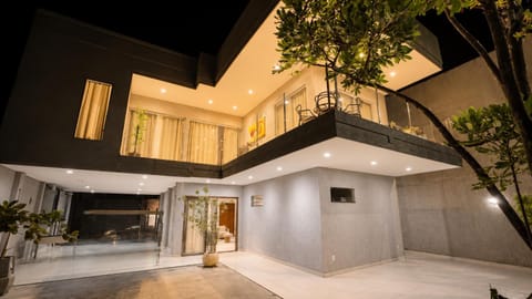 Property building, Night