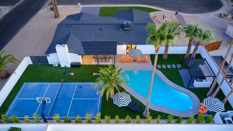 Property building, Swimming pool