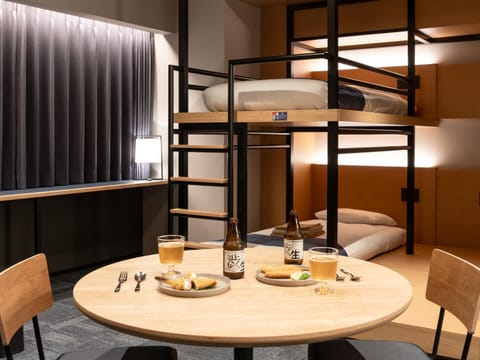 Bed, Dining area, Bedroom