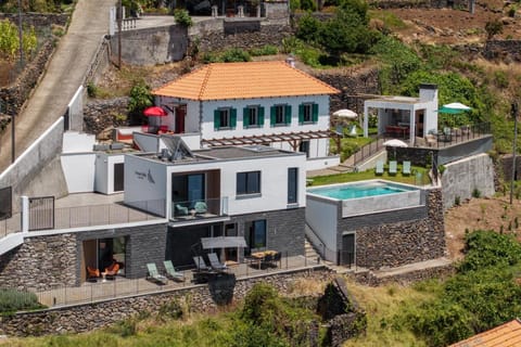 Property building, Spring, Day, Bird's eye view, Garden, Other, Garden view, Pool view, Swimming pool, sunbed