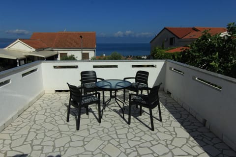 View (from property/room), Balcony/Terrace