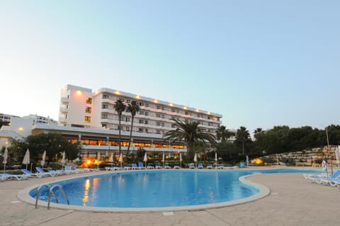 Property building, Facade/entrance, Swimming pool, Swimming pool