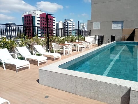 Pool view, Swimming pool, sunbed