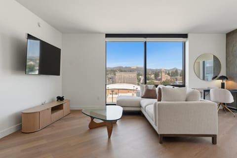 TV and multimedia, Seating area