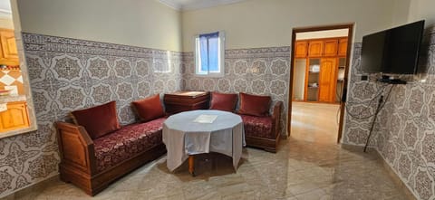 Communal lounge/ TV room, TV and multimedia, Seating area