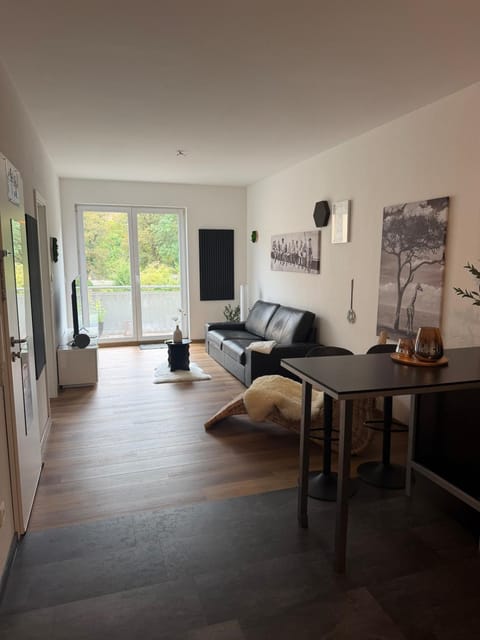 Communal lounge/ TV room, TV and multimedia, Living room, Seating area, Evening entertainment