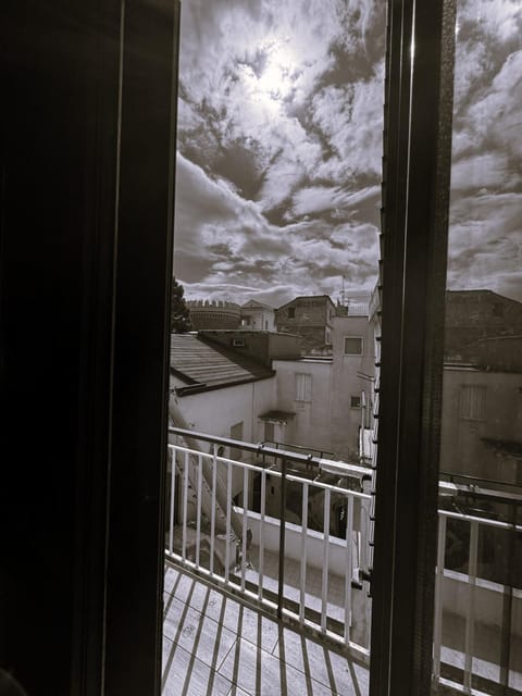 Balcony/Terrace, City view