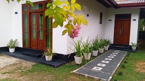 Property building, Day, Garden