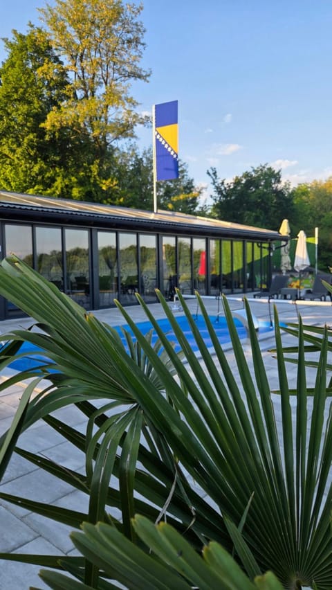 Balcony/Terrace, Swimming pool