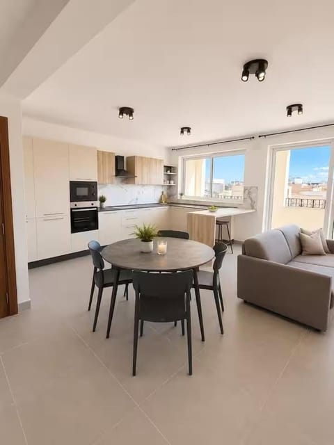 Kitchen or kitchenette, Living room, Dining area