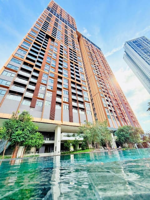 Property building, Pool view, Swimming pool