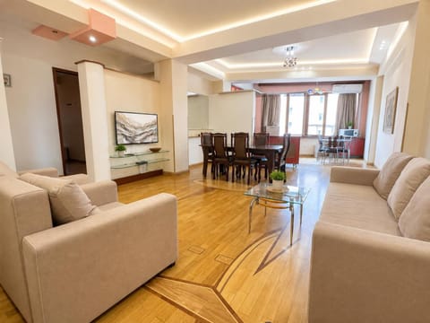 TV and multimedia, Living room, Dining area