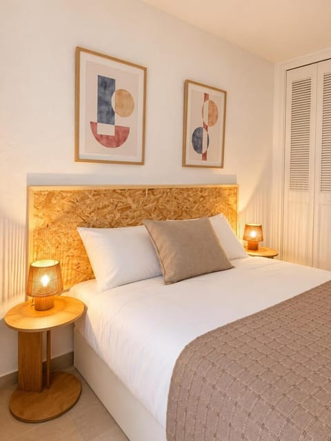 Bed, Bedroom, wardrobe