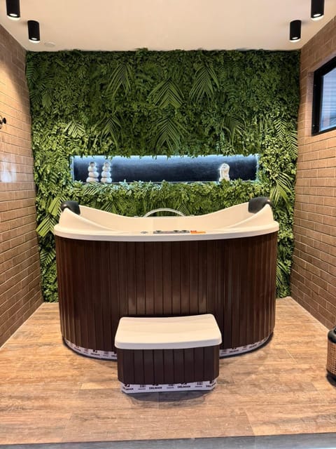Spa and wellness centre/facilities
