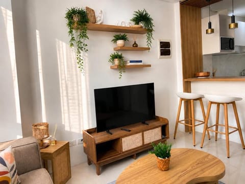 Communal lounge/ TV room, TV and multimedia, Living room, Seating area