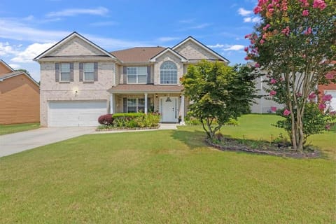 Property building, Garden, Garden view