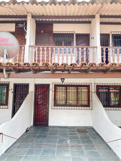 Facade/entrance, View (from property/room), Parking