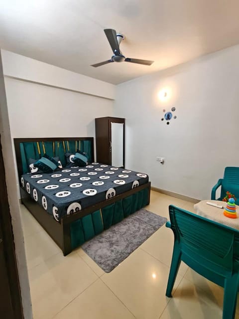 Bed, Bedroom, wardrobe