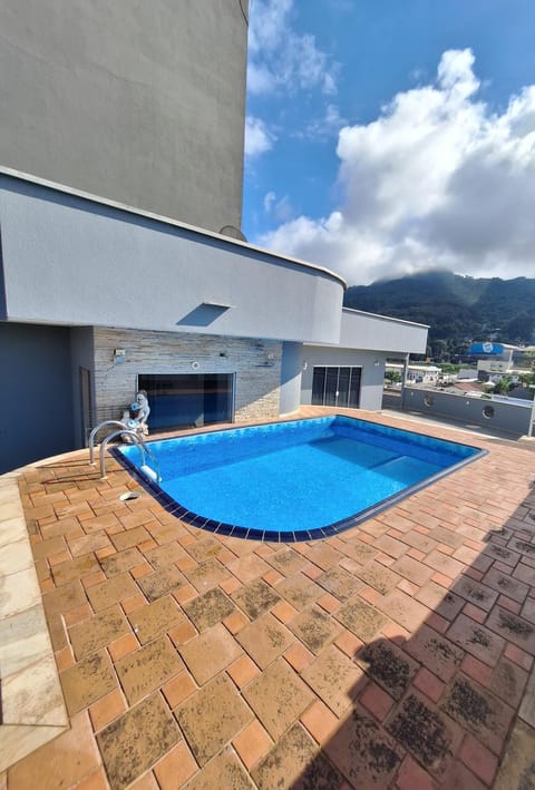 Property building, Day, Balcony/Terrace, Pool view, Swimming pool, Swimming pool