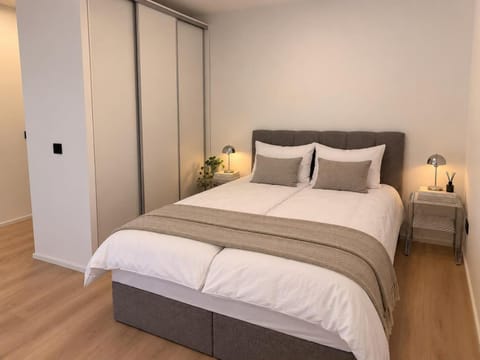 Bed, Bedroom, wardrobe