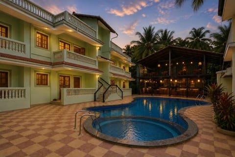 Property building, Swimming pool