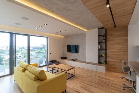 Communal lounge/ TV room, TV and multimedia, Living room, Seating area, Evening entertainment